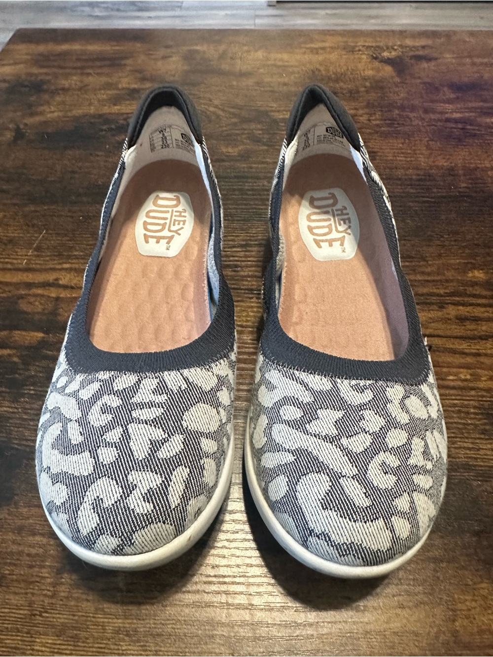Hey Dude Women's Slip-On Knit Flats in Gray and White Floral